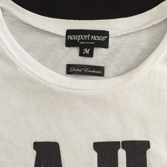 ‘AHOY’ blue ombre’ T by Newport News.  Size M. EUC - Picture 4 of 5